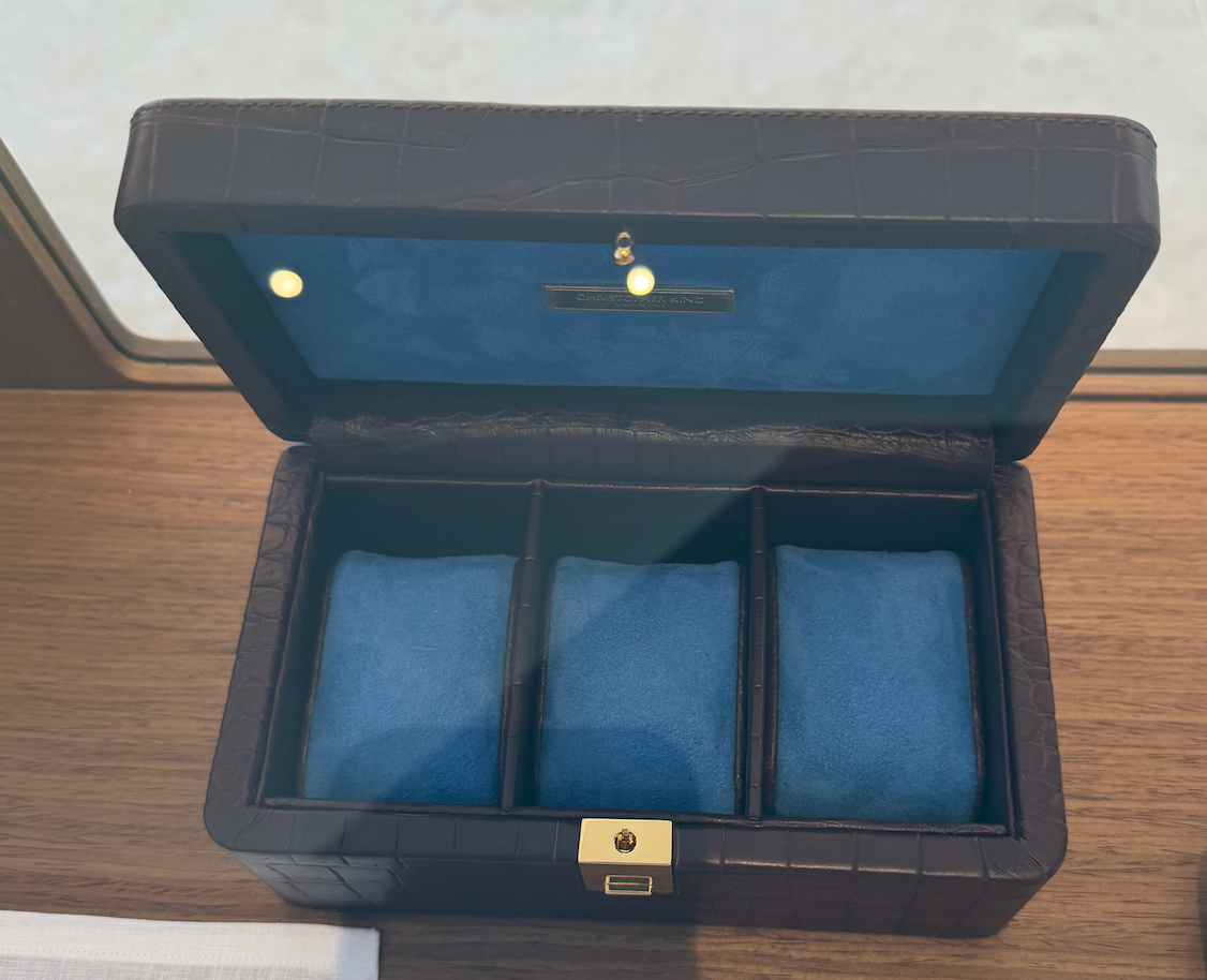 Gentleman chestnut terra alligator Watch Holder/Yellow gold